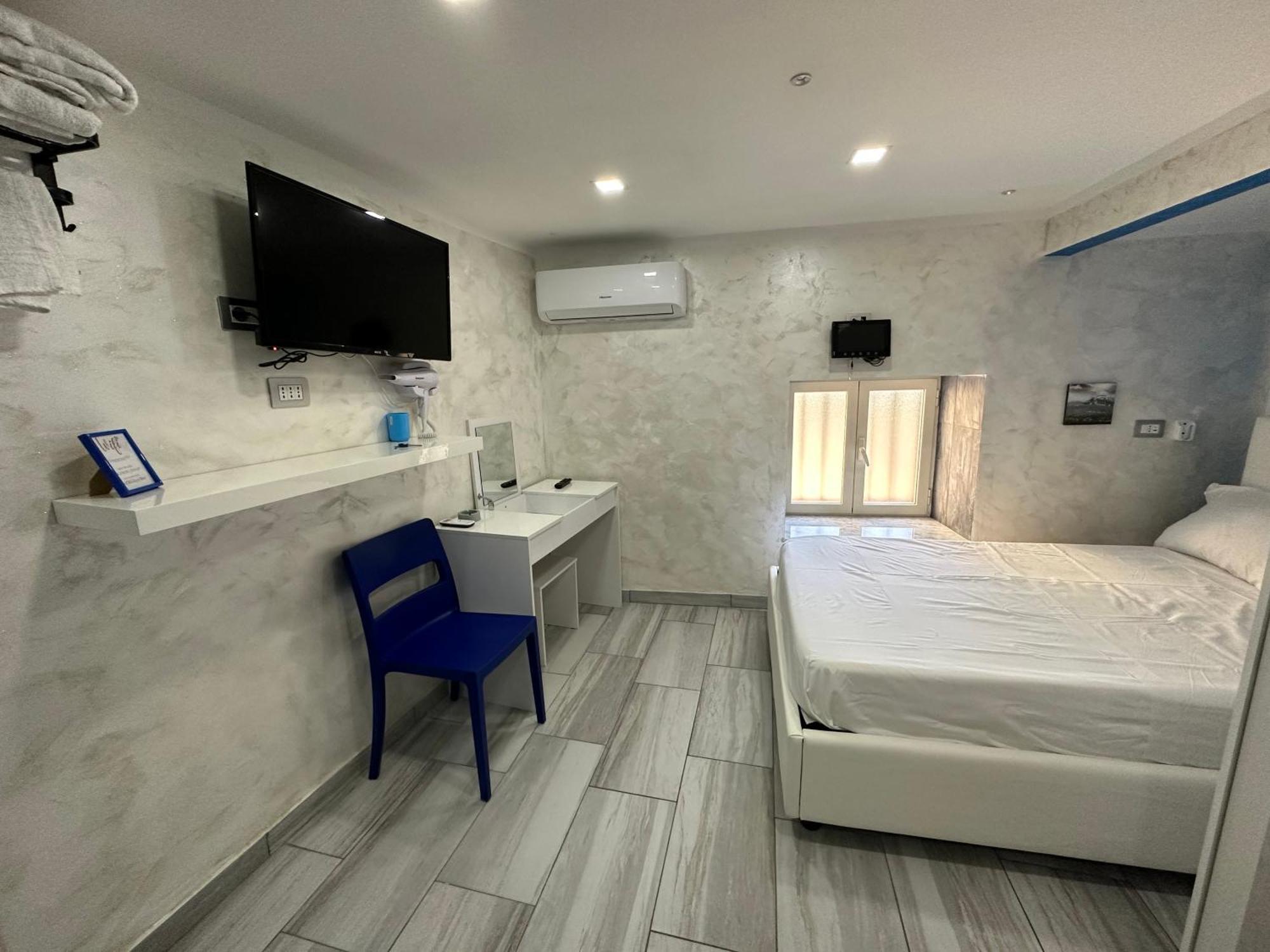 Clopat Vacanze2023 Hotell Napoli Eksteriør bilde